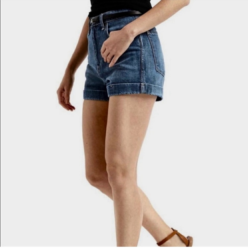 GAP Original High Rise Cuffed Shorts (30t)
